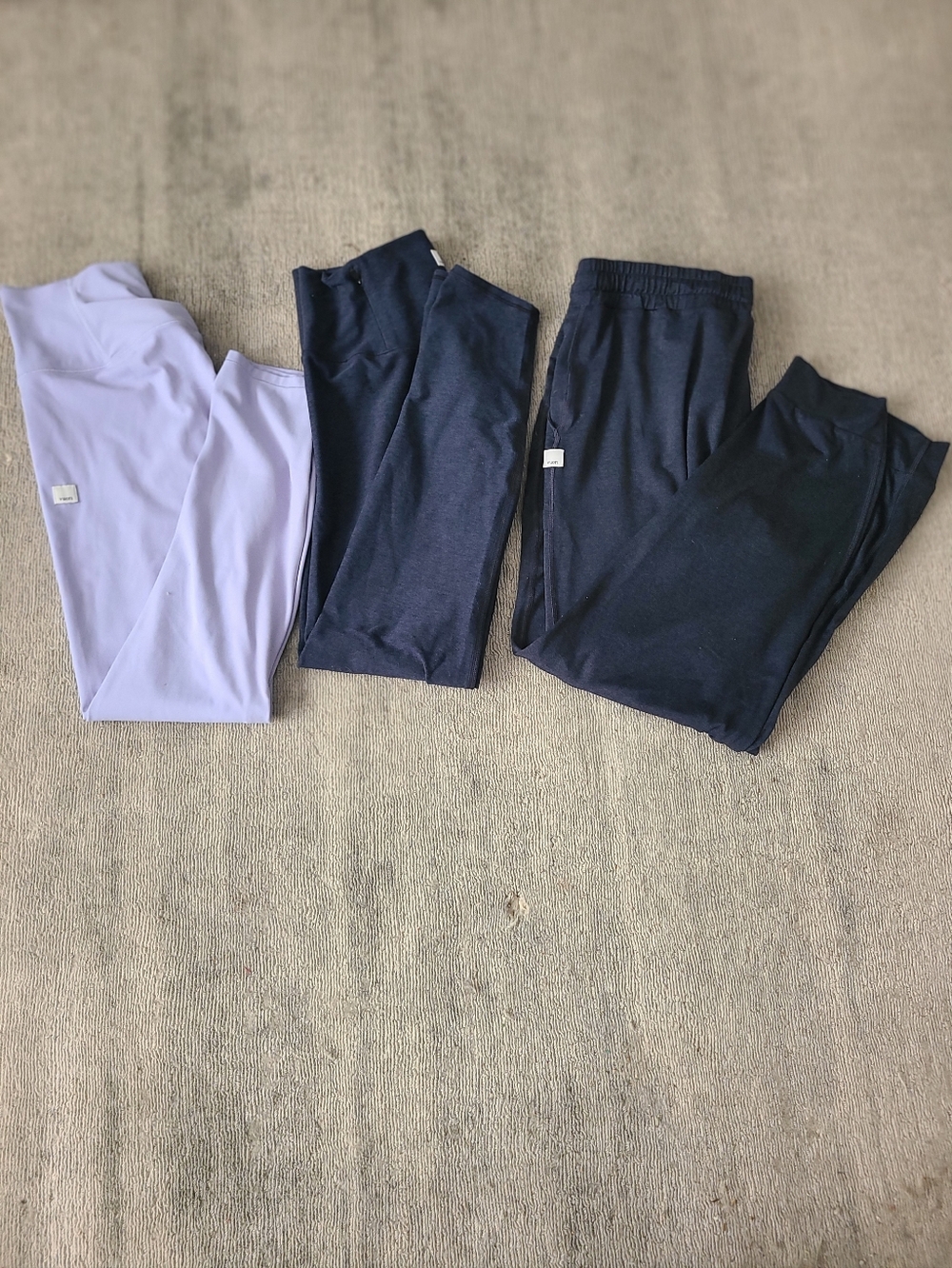 3 Vuori Bottoms (2 pairs of Leggigs and 1 Pants ) Size M